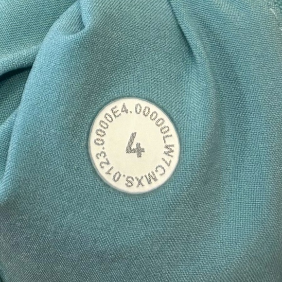 Lululemon Track That High Rise Shorts 5" In Tidal Teal Size 4 - Picture 6 of 6